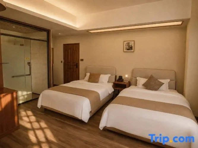 2 Bedrooms Deluxe Twin Suite