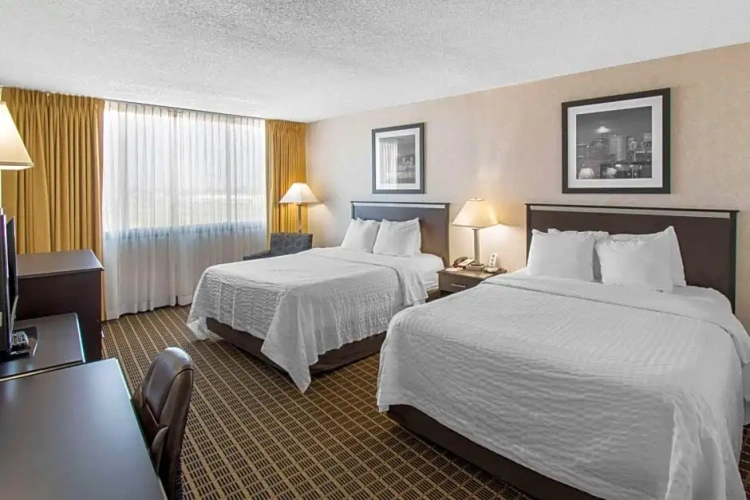 Deluxe Quadruple room