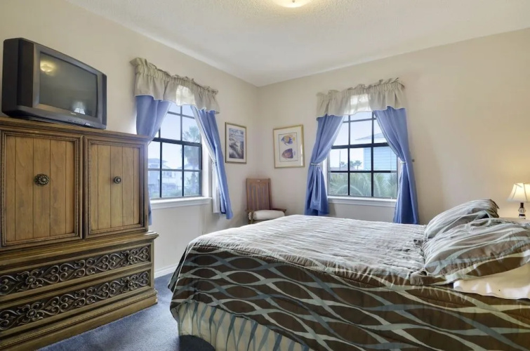 Herons Nest 4 Br condo by RedAwning
