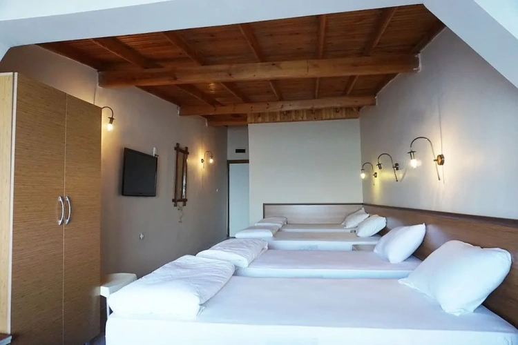 5 Bedrooms Classic room with sea view
