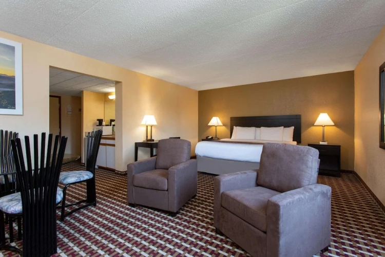 Double Suite