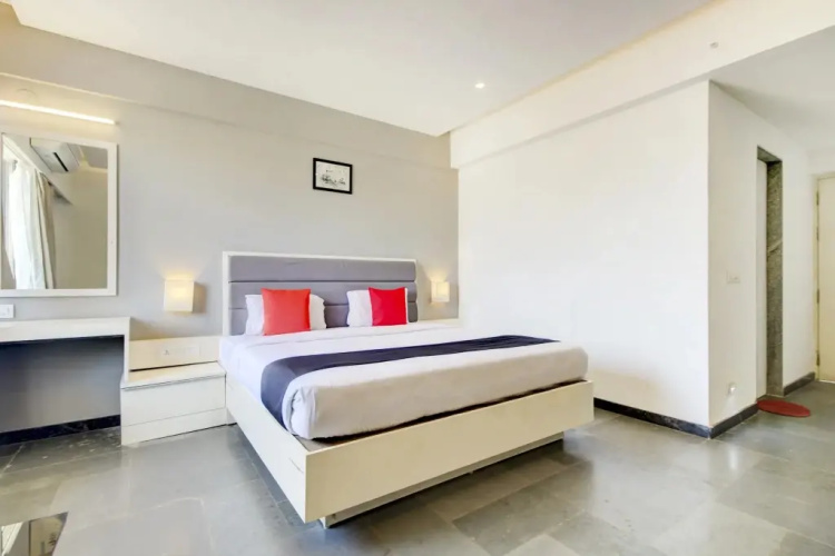 Hotel Dwarwata by OYO Rooms