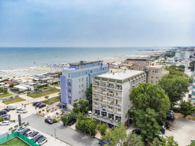 Hotel Silver Over view