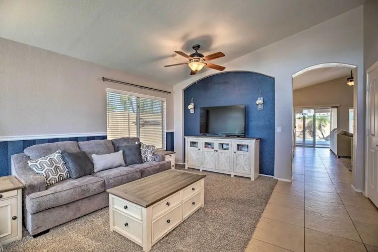 Outdoor Kitchen, Heated Pool: Gilbert Retreat!