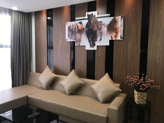 3 Bedrooms Apartment