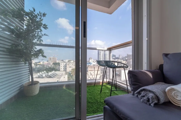 2 Bedrooms Apartment with balcony