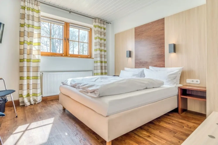 Standard Double Basement room