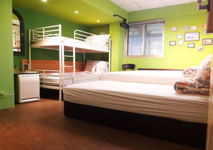 Ximen Triple Tiger Hostel