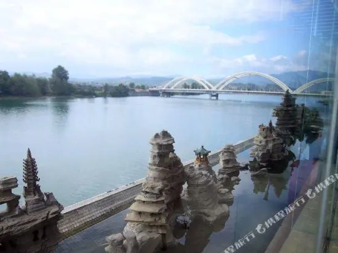 Standard Double room with river view