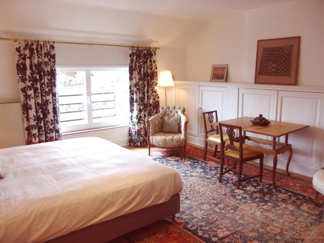 Louise Chatelain suites