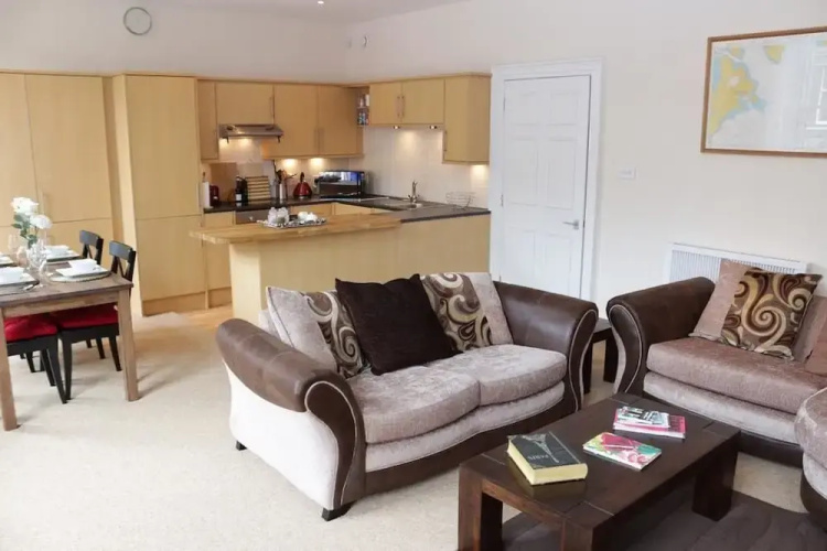City Centre West End Apartment