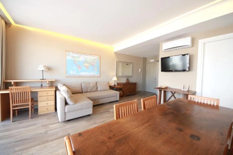 1 Bedroom Apartment with balcony