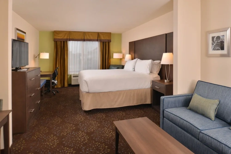 Quadruple Suite