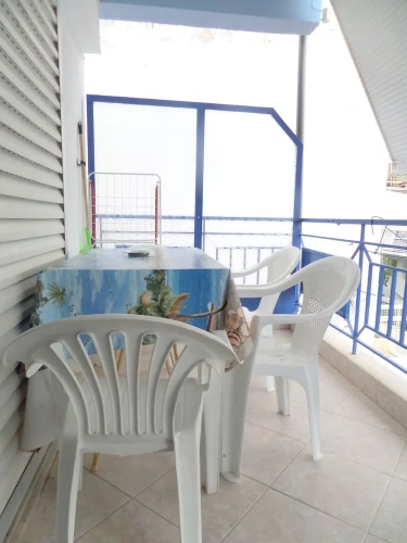 2 Bedrooms Family Apartment with partial sea view