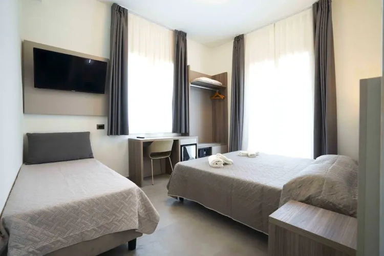 Deluxe Double room with balcony and with city view
