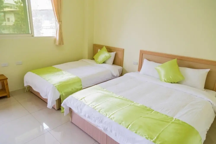 Standard Quadruple room with balcony