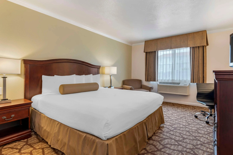Best Western Salinas Monterey Hotel