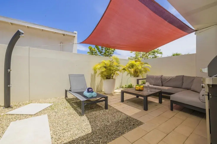 Serene Designer Gem Walk to Beach Strip Pool