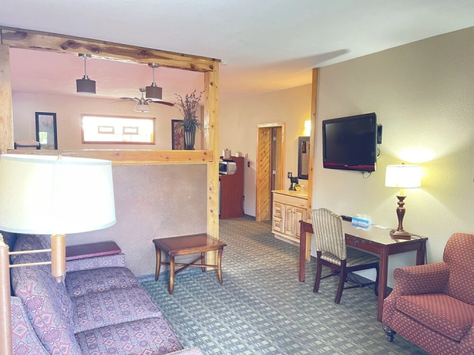Pikes Peak Inn