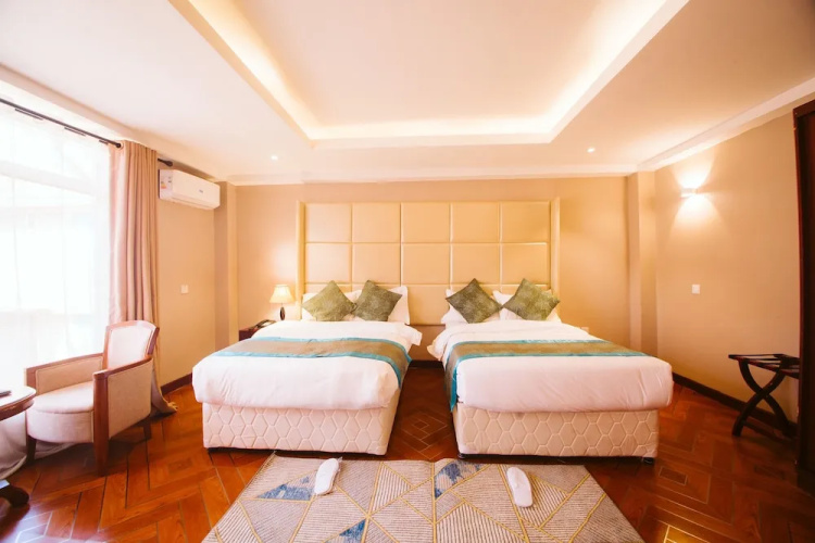 Mount Royal Villa Hotel