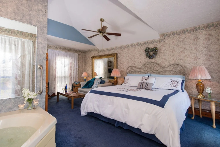Sutherland House Victorian Bed & Breakfast