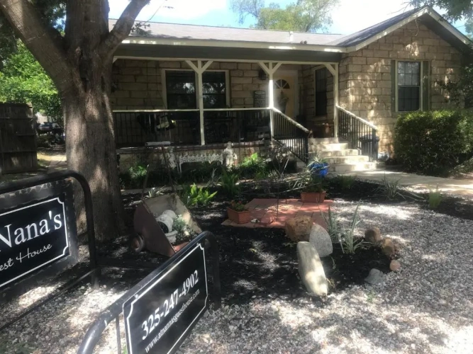 2 Bedrooms Cottage