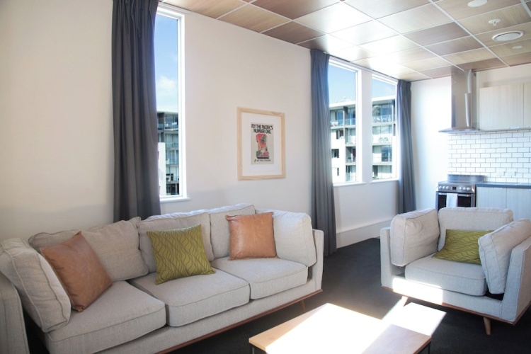 2 Bedrooms Apartment