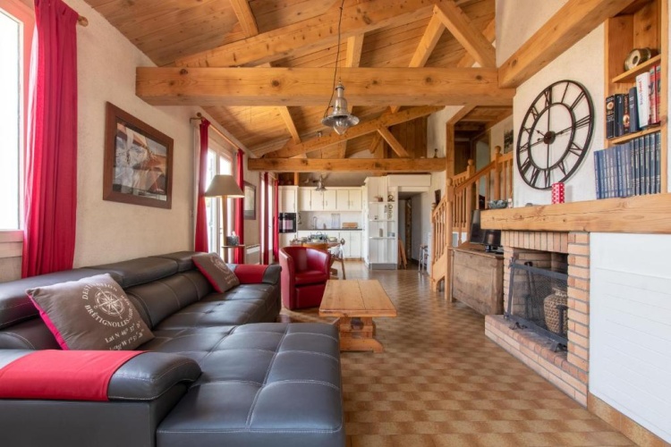 3 Bedrooms Cottage