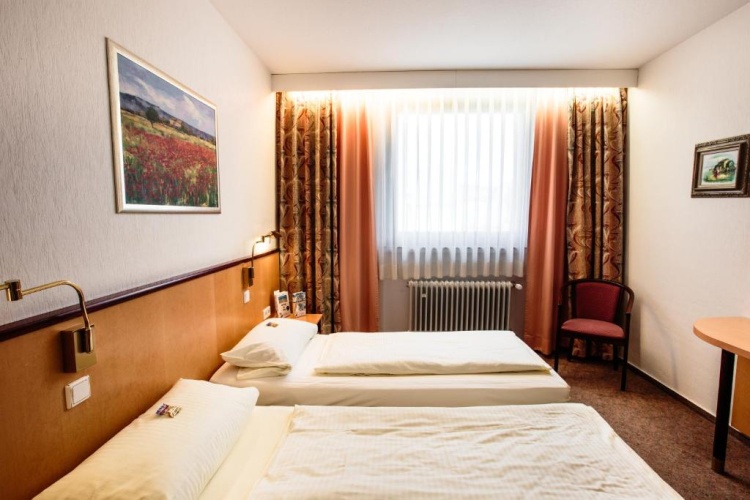 Standard Double room with garden view