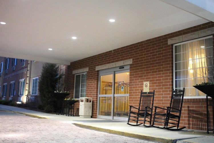 Best Western Plus Des Moines West Inn & Suites photo 9