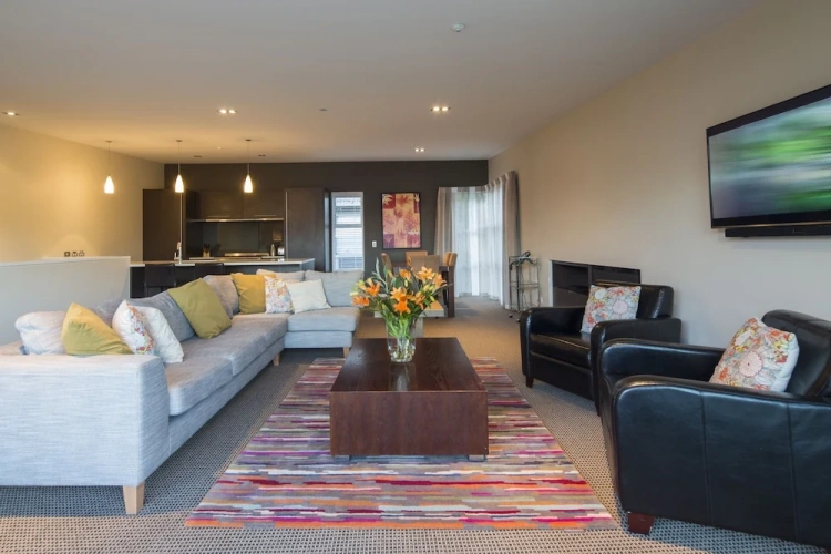 2 Bedrooms Apartment with balcony and with lake view