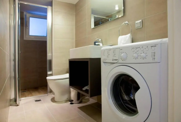 2 Bedrooms Apartment