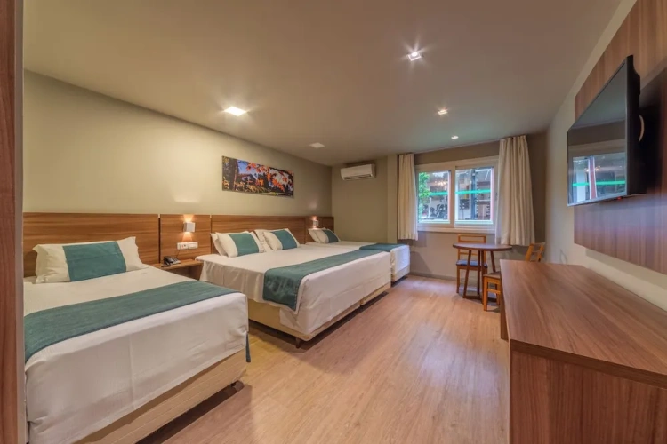 Deluxe Quadruple room