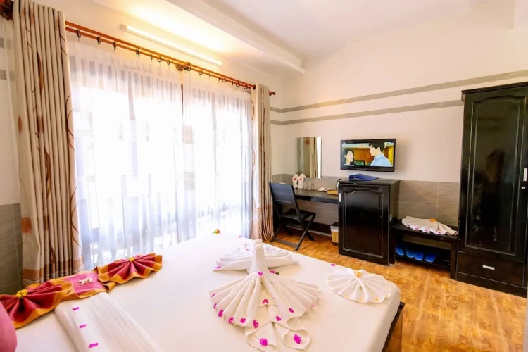 Standard Double room with balcony and with view