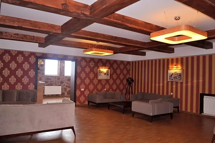 Edelweiss Hotel