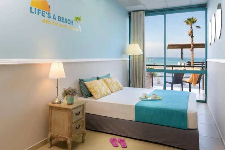 Beachfront Hostel