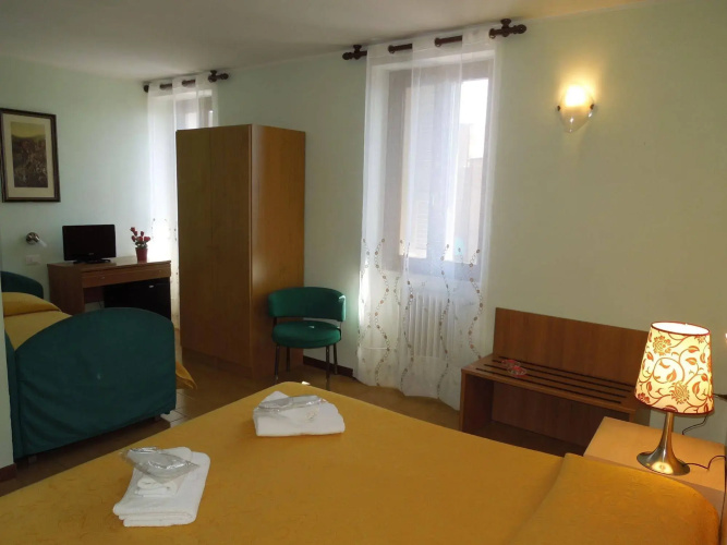 Bike Hotel Touring Gardone Riviera & Wellness