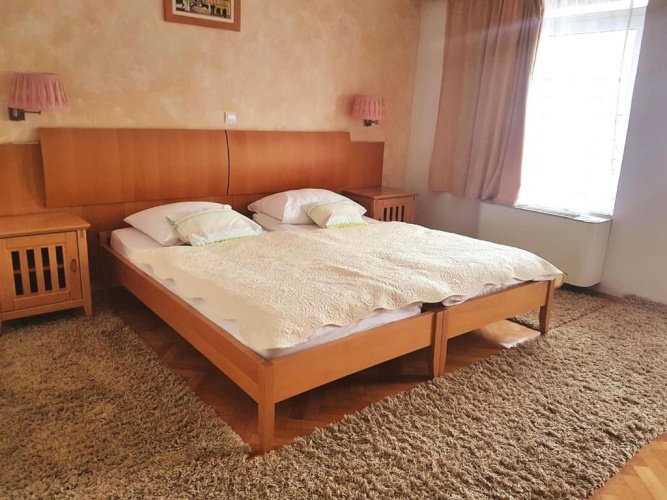 Standard Twin room with balcony