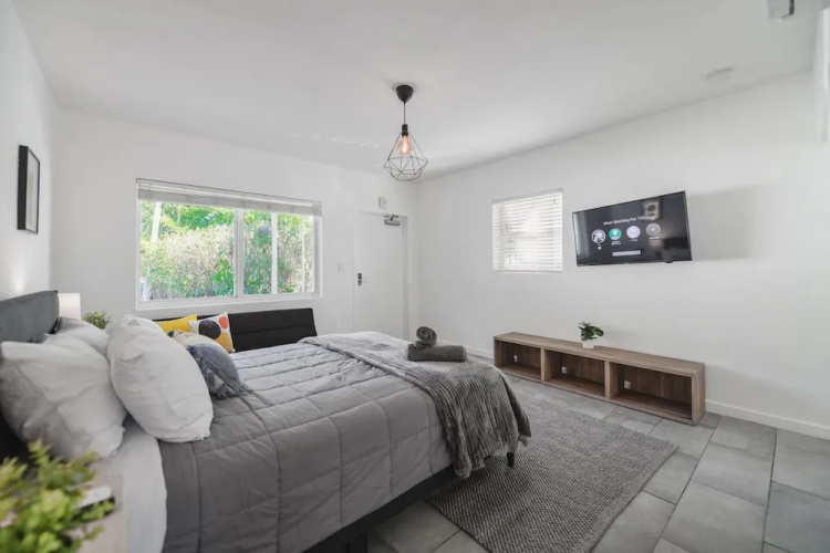 Great Studio 15 min from the beach
