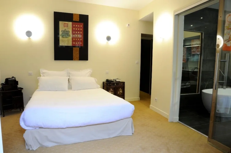 Double Junior Suite with balcony and with river view
