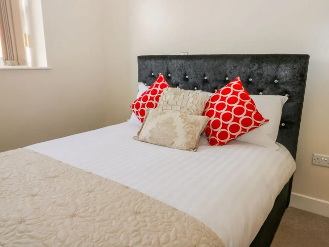 Apartment 6