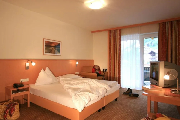 Hotel und Aparthotel Almrösl