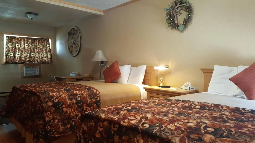 Trails End Motel