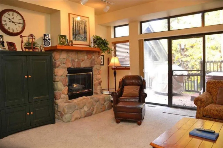 Village Point 202