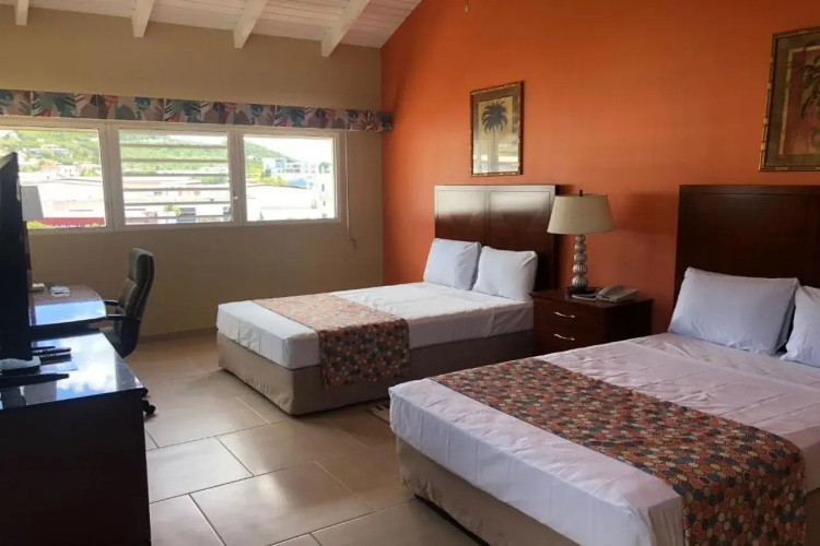 Carls Unique Inn