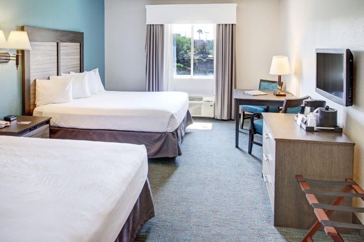Standard Quadruple room