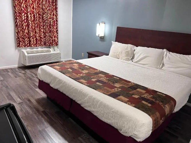 Smith Motel