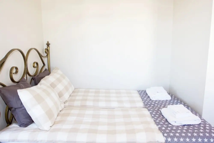 Guesthouse Álfar