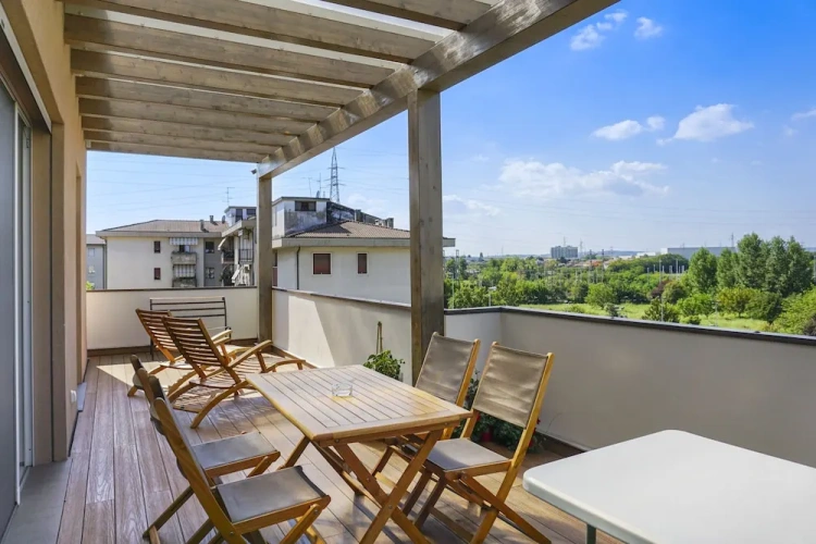 Deluxe Apartment with mountain view