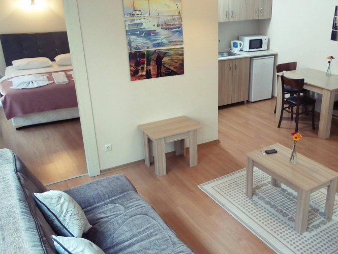Atrium Suites